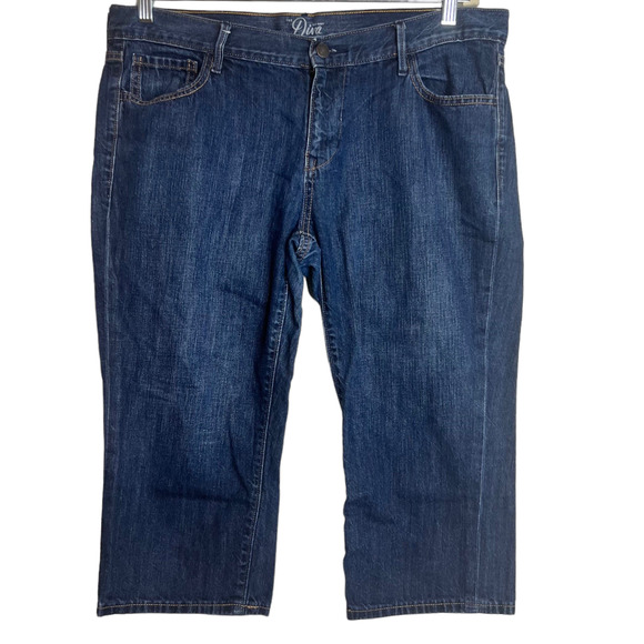 Old Navy The Diva Womens Cropped Jeans Size 14 Dark Wash Blue Denim Wide Leg - Picture 1 of 6